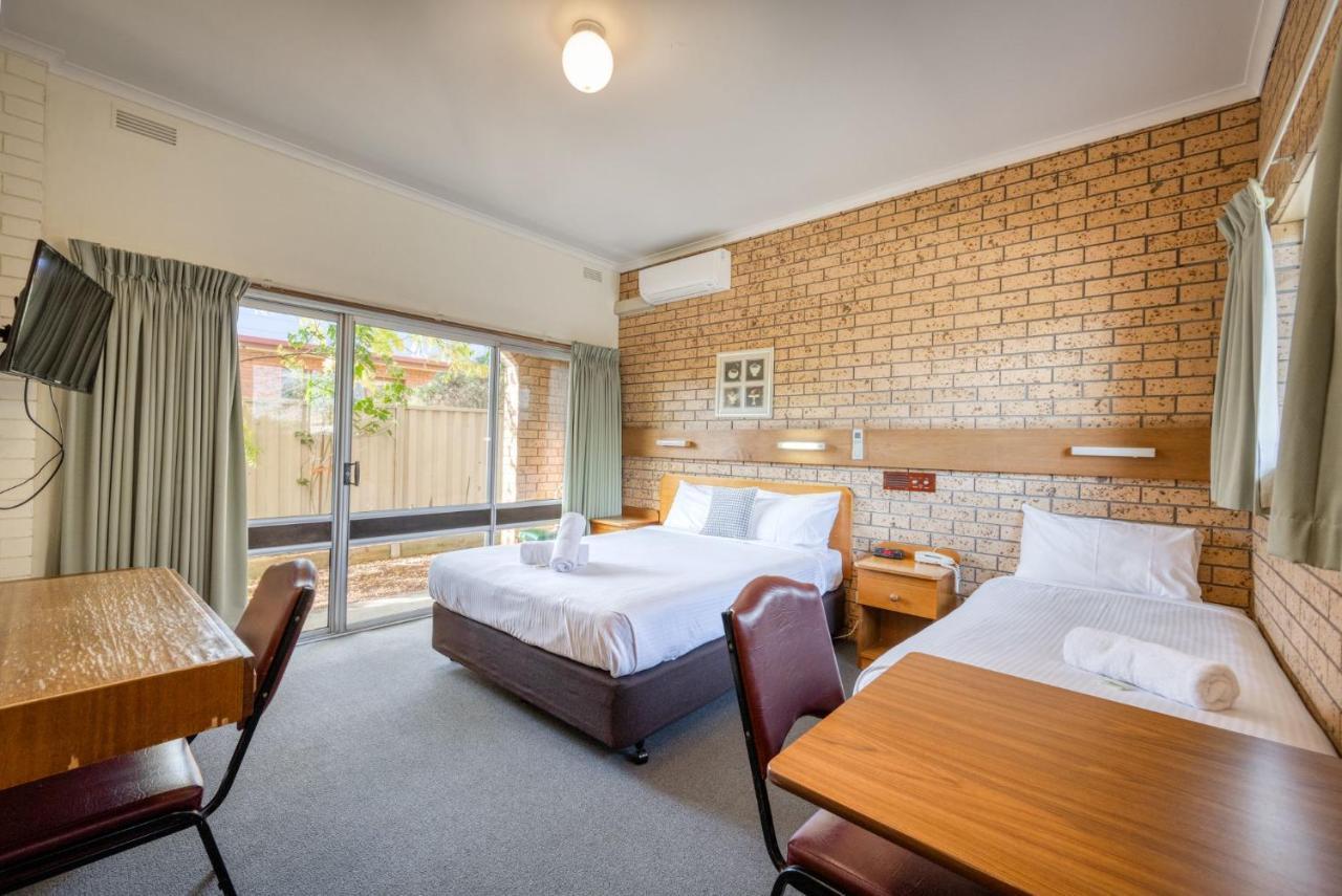 Colac Mid City Motor Inn Exterior photo