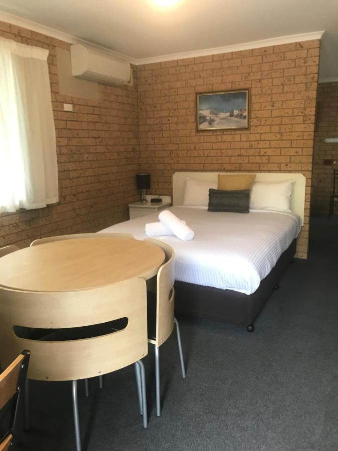Colac Mid City Motor Inn Exterior photo