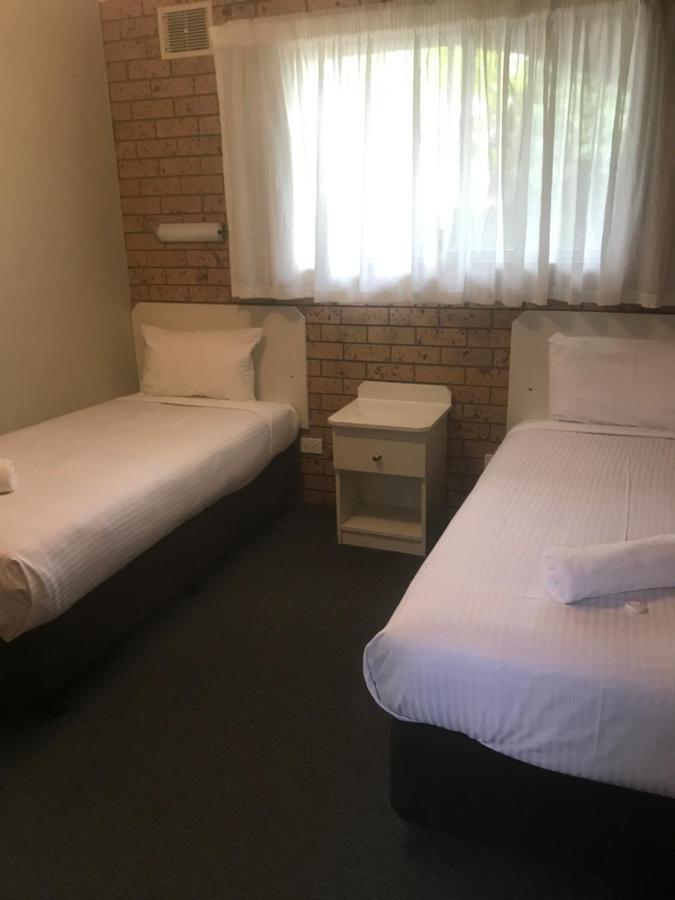 Colac Mid City Motor Inn Exterior photo