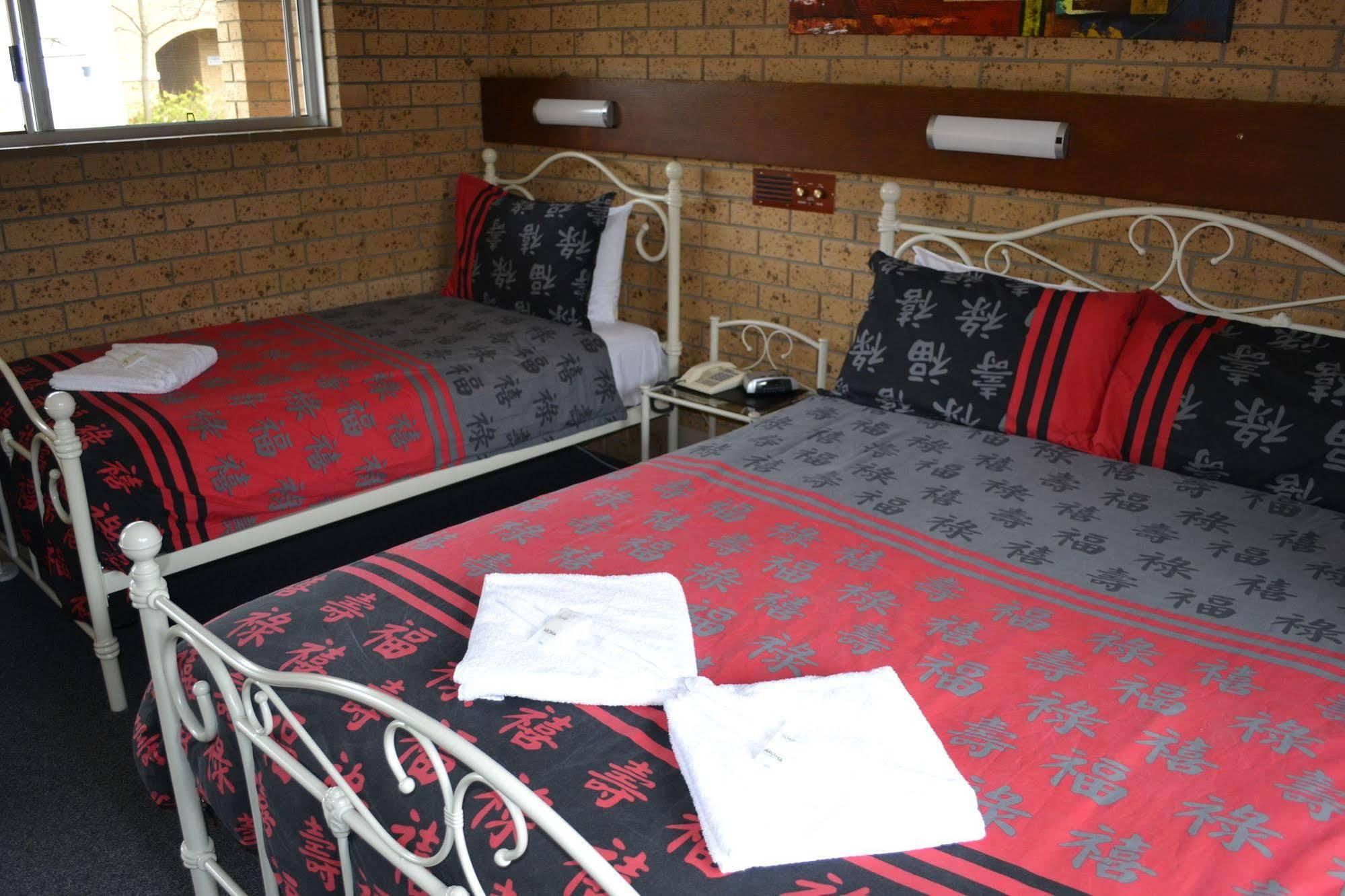 Colac Mid City Motor Inn Exterior photo